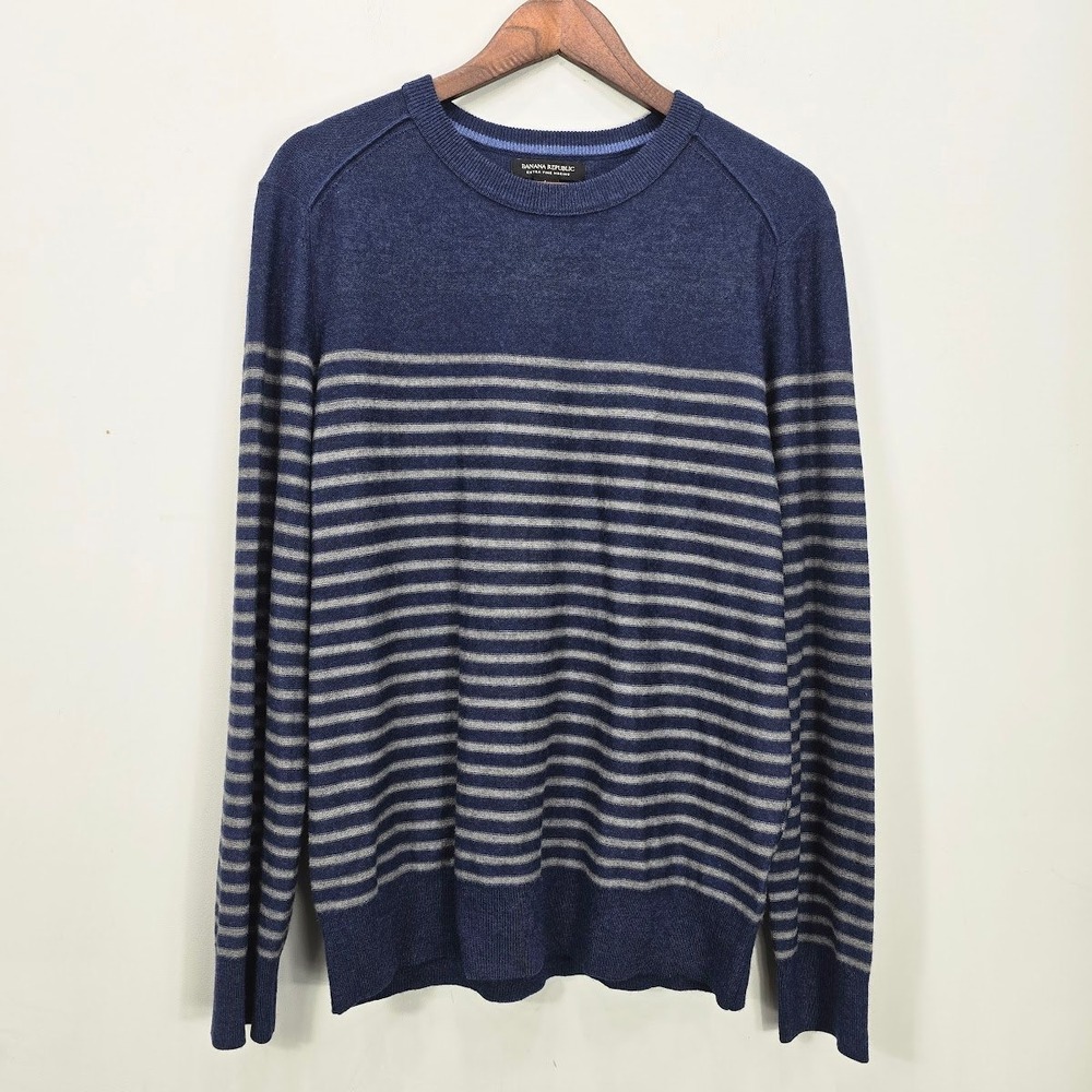 Banana Republic Knit Sweater L Blue Gray Striped Crew Neck Long Sleeve‎ Office